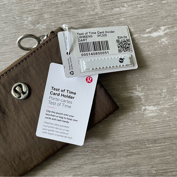 Lululemon Test of Time Card Holder mini wallet in Deep Artifact (dark brown) - Picture 3 of 9